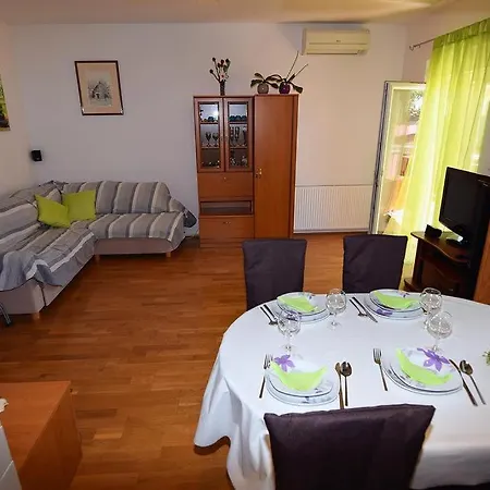 Maja 1809 Apartment Pula
